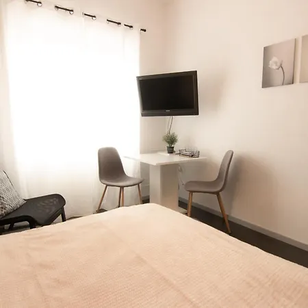 W28 Winterova * Piest'any