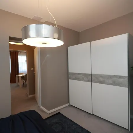 W28 Winterova Apartment *