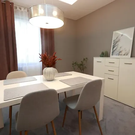 W28 Winterova Apartamento