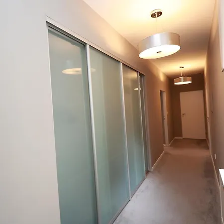 W28 Winterova * Piest'any