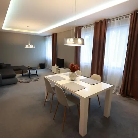 W28 Winterova Apartamento