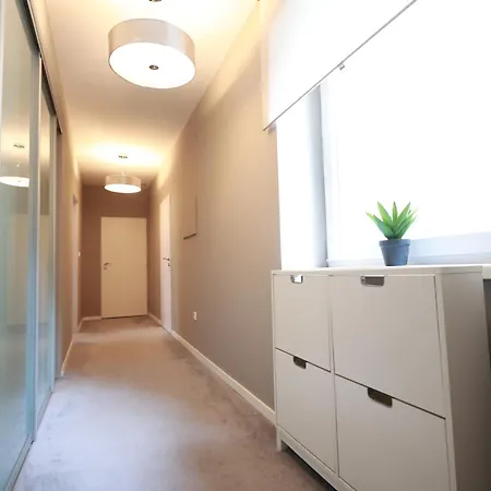 W28 Winterova * Piest'any